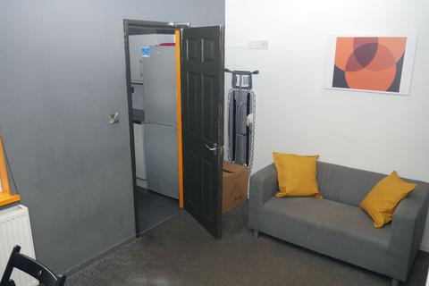 4 bedroom terraced house to rent, Coventry CV3