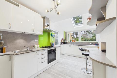 3 bedroom semi-detached house for sale, Tring Road, Aylesbury HP20