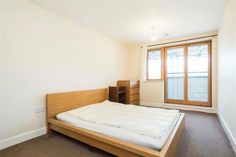 2 bedroom flat for sale, Meath Crescent, London E2
