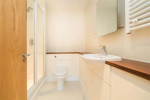 2 bedroom flat for sale, Meath Crescent, London E2