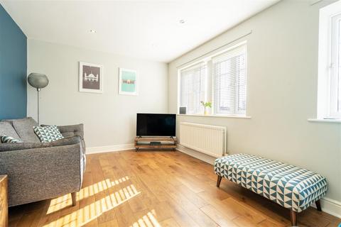 4 bedroom end of terrace house for sale, Churchill Court, Monkseaton