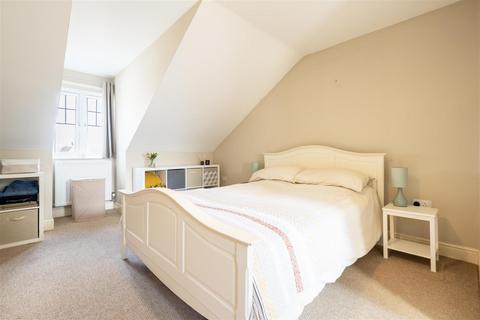 4 bedroom end of terrace house for sale, Churchill Court, Monkseaton