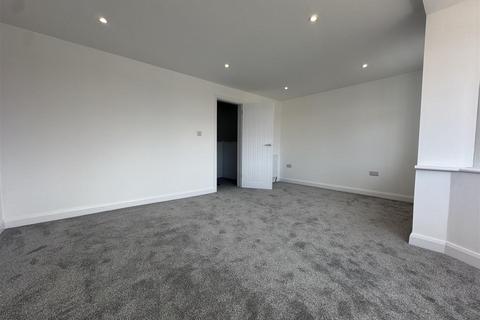 undefined, Douglas Close, Worthing