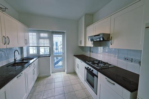 2 bedroom flat to rent, Burnham Court, Brent Street, Hendon NW4