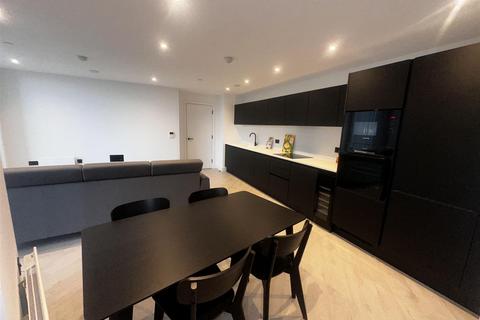 2 bedroom apartment to rent, Vista River Garden