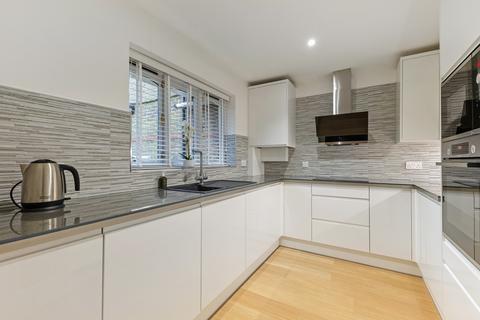 undefined, Sheet Street, Windsor, SL4