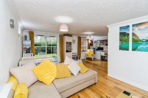 1 bedroom flat for sale, Archers Road, Banister Park, Southampton, Hampshire, SO15