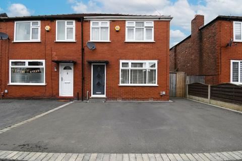 3 bedroom semi-detached house for sale - Weymouth Road, Eccles, M30