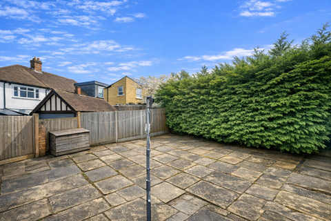 1 bedroom flat to rent, Bisenden Road, Croydon, CR0