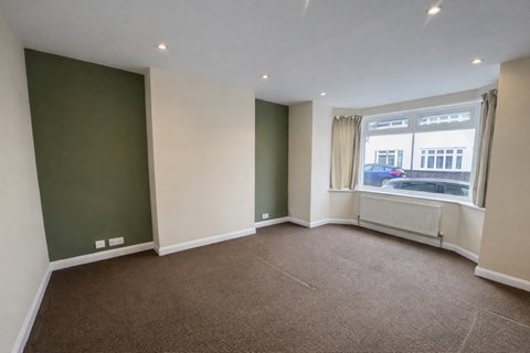 1 bedroom flat to rent, Bisenden Road, Croydon, CR0