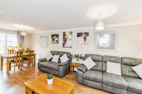 undefined, Mountain Ash Close, Southampton