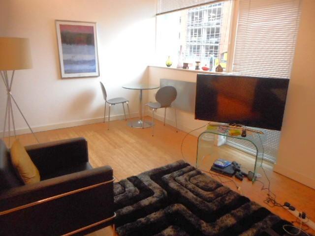 Lounge dining
