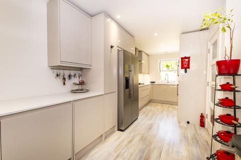 4 bedroom house for sale, Holm Oak Close, London, SW15