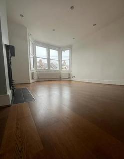 2 bedroom flat to rent, Ewhurst Road, Brockley