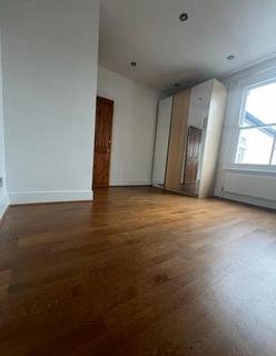 2 bedroom flat to rent, Ewhurst Road, Brockley