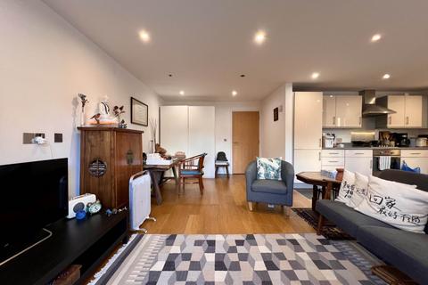 2 bedroom flat for sale, Grantham Road, Manor Park, E12