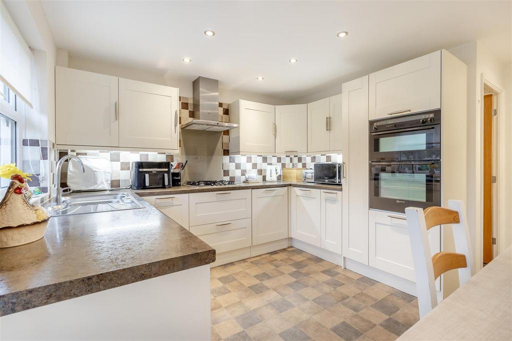 8682145-interior19.jpg