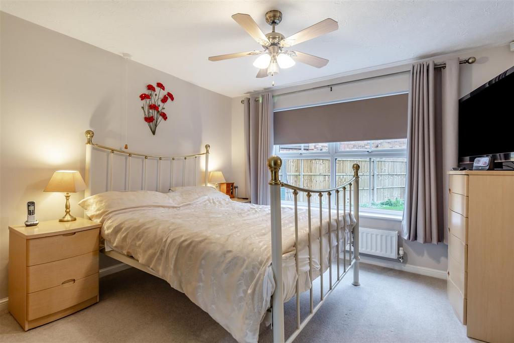 8682145-interior03.jpg