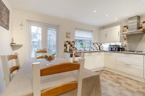 4 bedroom detached bungalow for sale, Abbeydale Drive, Mansfield