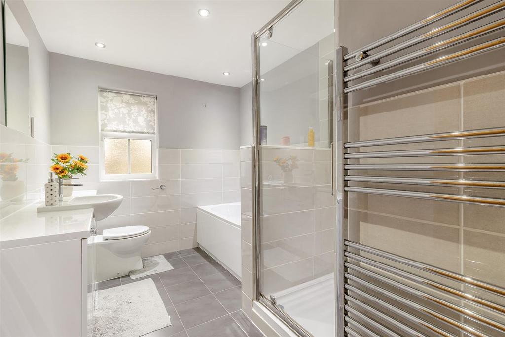 8682145-interior06.jpg