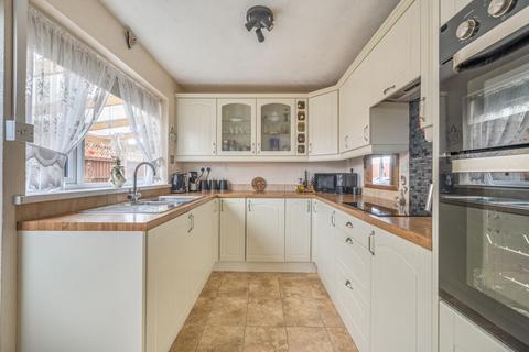 undefined, West View, Taunton TA3