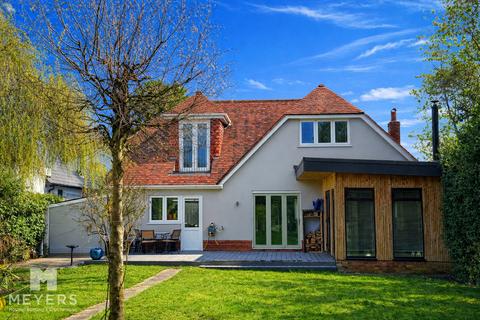 4 bedroom detached house for sale, Christchurch BH23