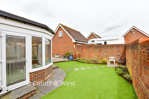 3 bedroom detached house for sale, Main Road, Emsworth PO10