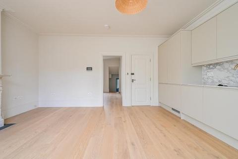 1 bedroom flat for sale, Crouch Hill, London, N8