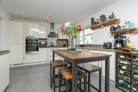 5 bedroom detached house for sale, Wheatfields, Ashford, TN25