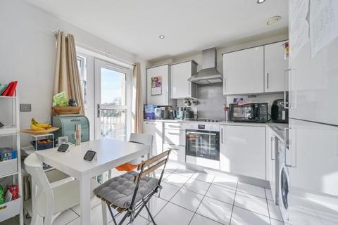 2 bedroom flat for sale, Isis House, 5 Worcester Close, London, SE20