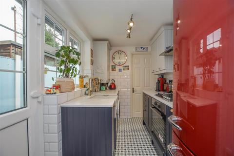 2 bedroom terraced house for sale, Great Eastern Road, Warley, Brentwood