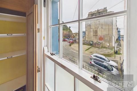 3 bedroom terraced house for sale, Castle Hill Road, Hastings