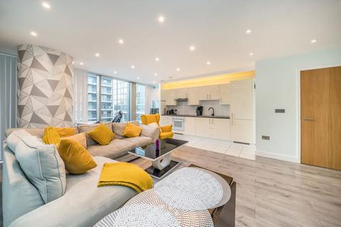 2 bedroom flat to rent, Marsh Wall, London E14