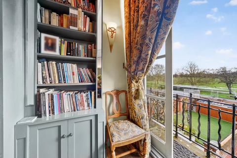 undefined, Clapham Common North Side, London SW4