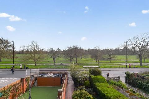 undefined, Clapham Common North Side, London SW4