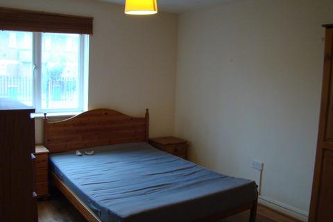 1 bedroom apartment to rent, Turnstone Close, Plaistow, E13