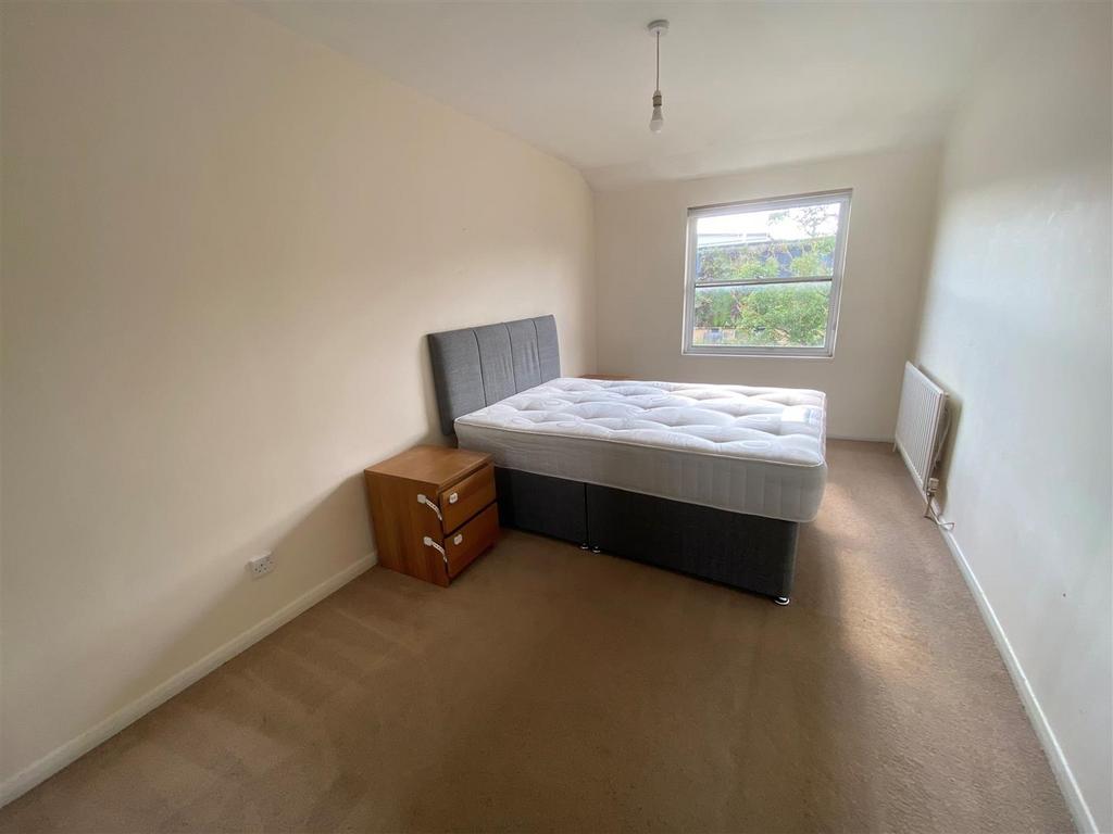 Bedroom.jpg