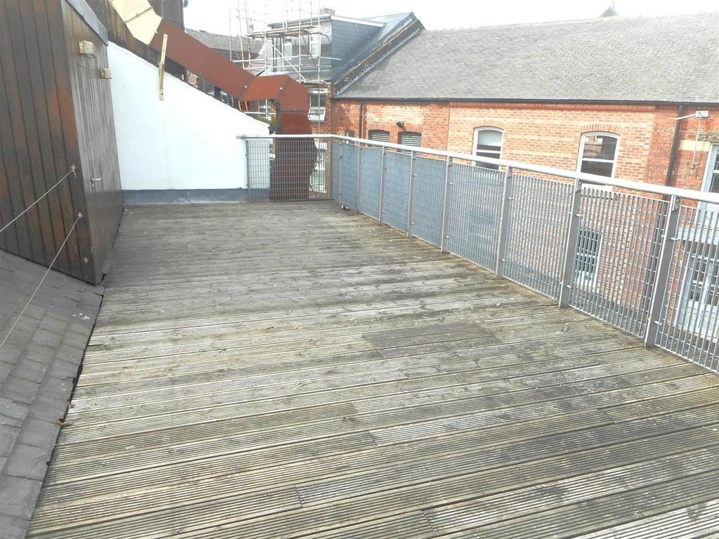Communal roof terrace