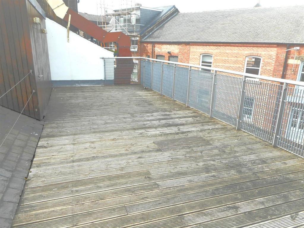 Communal roof terrace