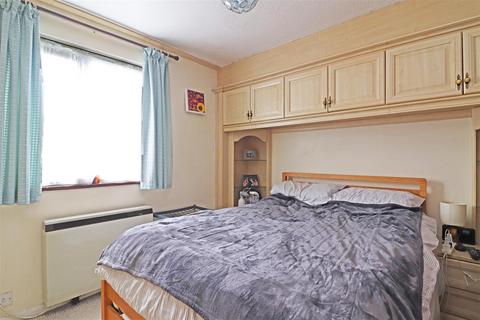 undefined, Ladbroke Road, Redhill