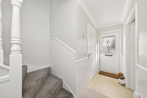 3 bedroom end of terrace house for sale, Greenlea Court, Huddersfield, HD5