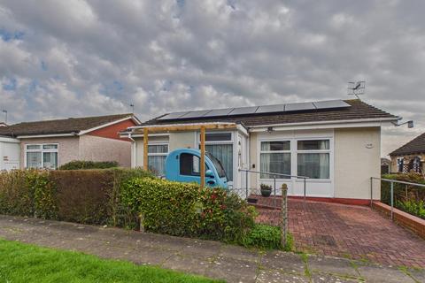 2 bedroom semi-detached bungalow for sale, Pickersleigh Grove, Malvern