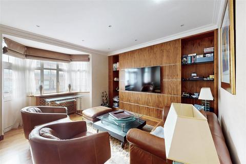 2 bedroom flat for sale, PRINCES COURT, BROMPTON ROAD, London, SW3