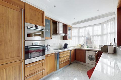 2 bedroom flat for sale, PRINCES COURT, BROMPTON ROAD, London, SW3
