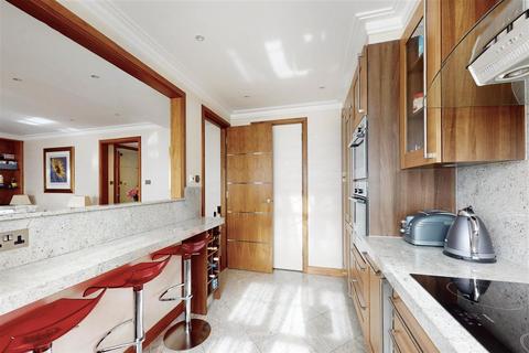 2 bedroom flat for sale, PRINCES COURT, BROMPTON ROAD, London, SW3