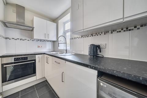 2 bedroom flat for sale, Waverley Road, City Of Portsmouth PO5