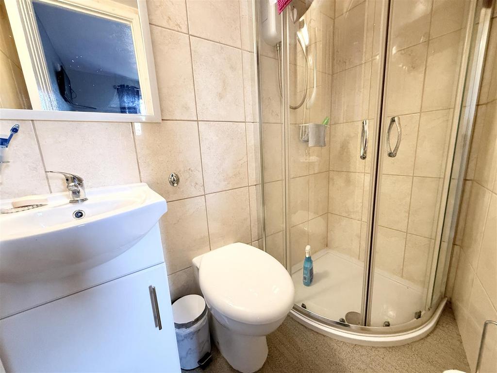 En suite shower room