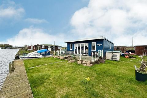 3 bedroom detached bungalow for sale, North West Riverbank, Potter Heigham, NR29