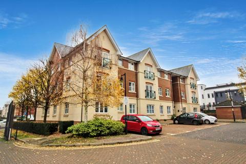 2 bedroom flat to rent, Close to town centre, Aylesbury