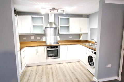 2 bedroom flat to rent, Close to town centre, Aylesbury